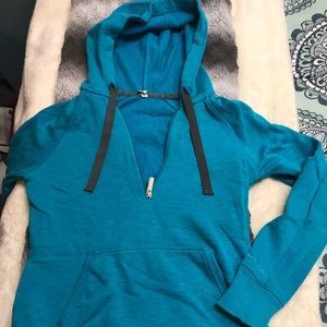 Under armor hooded sweatshirt